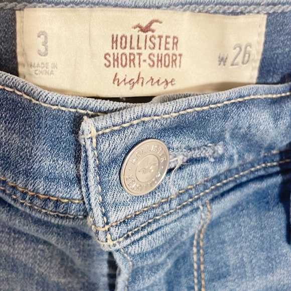 HOLLISTER Short-Short High Rise Denim Shorts With Frayed Hem Stretchy Size 26 - Picture 4 of 5